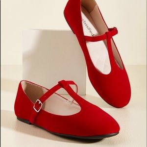 ModCloth🔥🔥 red hot 🔥🔥 flats by city classified